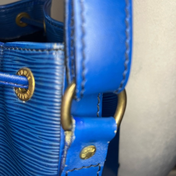 Louis Vuitton Auth Blue Epi Noe GM Leather Drawstring Shoulder Bag VTG ‘81, EUC